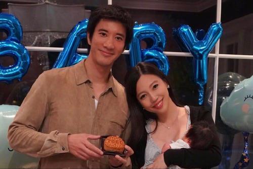 凭学历嫁给王力宏，不仅冠夫姓还5年生3胎，李靓蕾现状如何  -图3